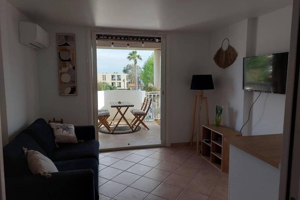 Magnifique Studio à 50m de la plage de Cavaliere - Studio Tamarindo Le Lavandou Esterno foto